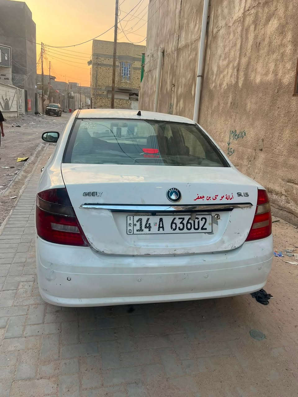 السلام عليكم سياره جيلي موبل كير مكينه كفاله حداديه 70 /100 تبريد شغال كهربأيات كلها شغاله ما بيها ضربه سياره سياره رقم بصره انكليزي راعيها يريد مداور تاخذها مناه ثاني يوم ترفع معامله مداور العنوان البصره الزبير 30 وبيها مجال لطيبين 
***********
