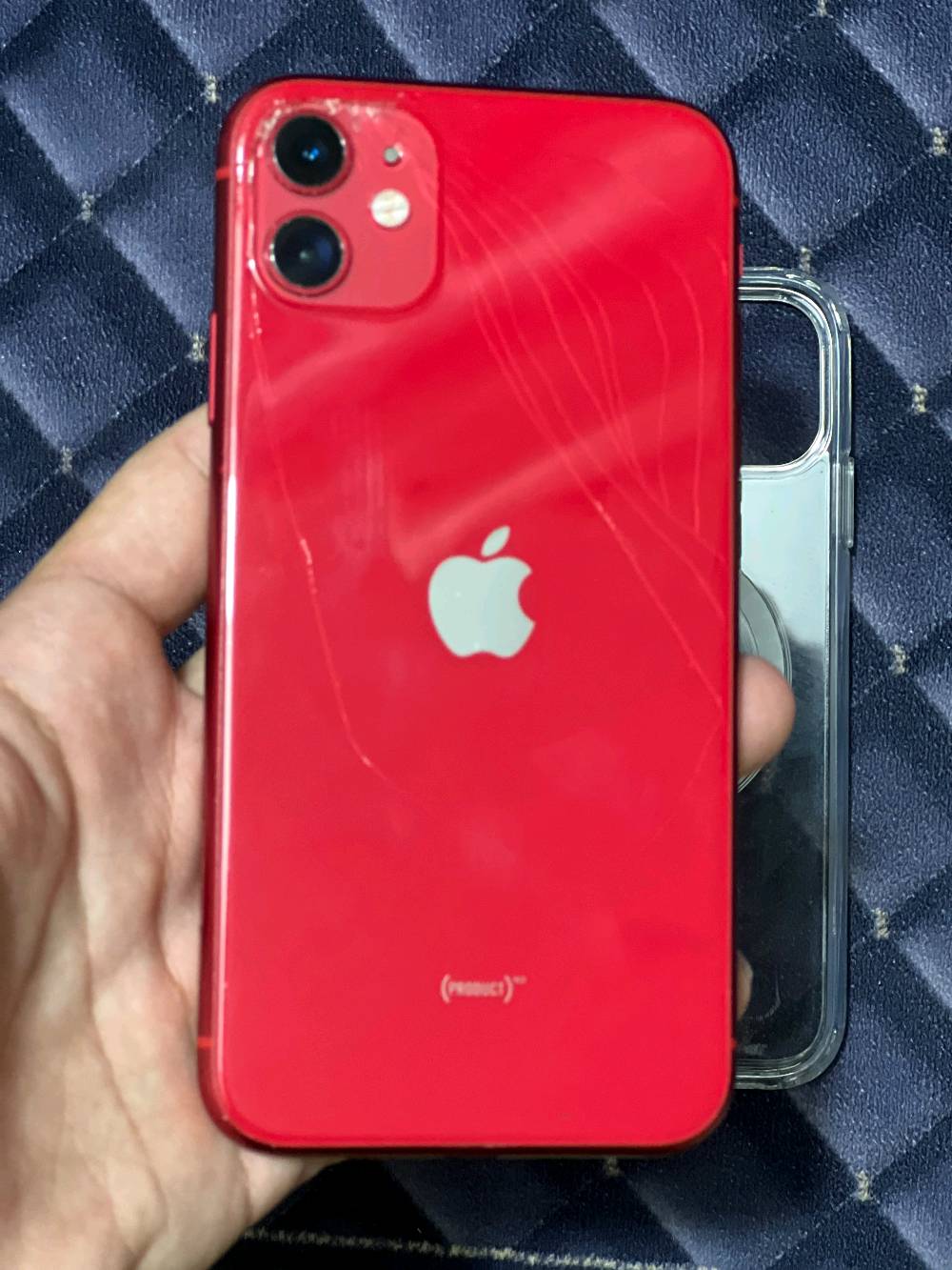 سلام عليكم من رخصه الاكروب جهازiphone11  للبيع او مراوس ب( ايفون ثاني فقط🔔) ركزلي★.
جهاز ايفون11 كامرتين لون احمر❤
بطاريته 100%💯 نوعيه الجيده 
ذاكرته128ونضافت الجهاز 80%
جهاز اداء سلس جدا كامرته 📸تصوير واضح ومرتب 🎬
بي كسر بسيط ب اكلاسه مالته مثل مموضح بلتصوير ولضهر مفطور بس مماثر ابد اقتصادي بلشحن مالته كلش سيم كارت شغال 
 ( الجهاز مبدل بي شاشه وبطاريه نوعيه اصليه  وفيس ايدي ميشتغل) 
مكاني ناصريه مركز صوب الشاميه تقاطع الرايه📍
***********📞
اخوان سعر225