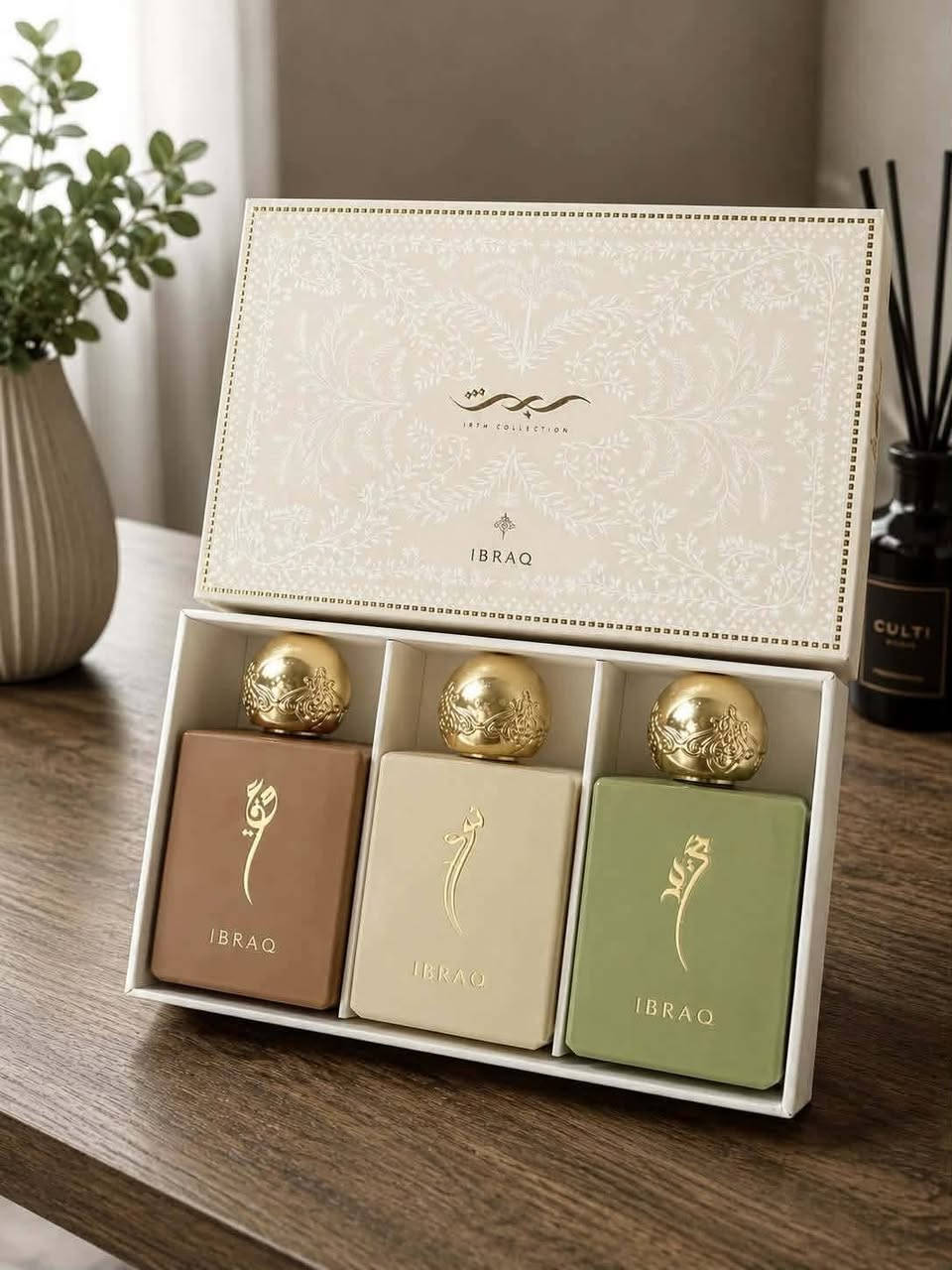 عطور أصلية وفخمة للنساء والرجال
@الجميع ✨ تشكيلة من أشهر الماركات العالمية بأسعار منافسة
🚚 توصيل إلى جميع محافظات العراق مجاني بمناسبة الافتتاح 
💬 للطلب والاستفسار راسلنا على الواتساب ***********
