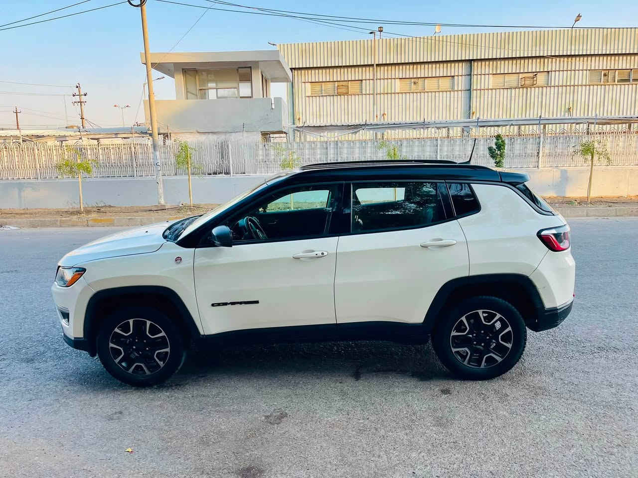 جيب كومباس 2019 فول مواصفات بس بؤنت صبوغ بدون دواخل سيارة بسمي سعر 122 عنوان أربيل 
***********
***********
وتسأب
