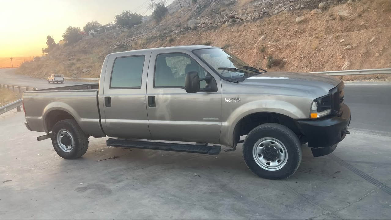 بةناوي خوايگاورة
فؤرت مسيايدة.  گاز.  ماكينا گير تةقاو رةقا باشةرت. مالي دؤستا. بؤ زةنياري سياتر تةلةفؤن بكةن سةيارةكة علوجة مالي مادةني باشةرت.  
***********
*********** رانية, السليمانية
