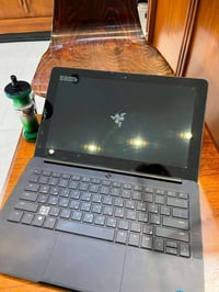 Razer Blade • i5-7200U • SSD 128GB