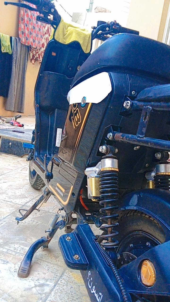 سلام عليكم  دراجة شحن البيع  درجة بعازه اله بطاريتين واكفات الدراجة كفله دراجة جديده السعر خاص+964 788 705 9883 التصل على ارقم
