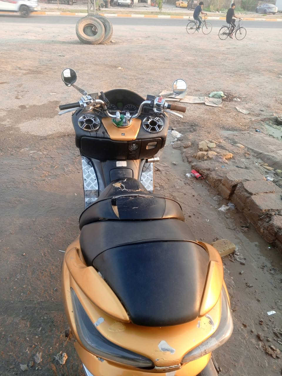 سلام عليكم دراجة 🚲 فورزة 09 جاهزة كير شغال sشغال كهربائيات كلة شغال مستعجل عله بيعتة 650 مكاني قضاء النصر رقم 📱 الهاتف ***********
