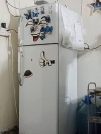للبيع ثلاجه ومجمده شغالات مابيهم اي شي وسعر مناسب للتواصل مع هذا الرقم...