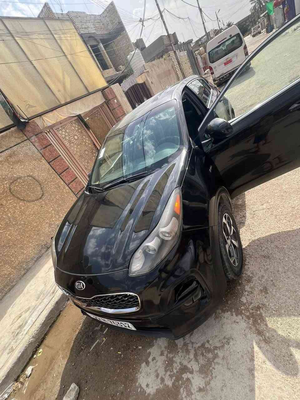سلام عليكم
للبيع كيا سبورتج 2020اسود رقم اربيل وكالة وارد امريكي محرك2400 جي تي تبريد كير ومكينه خير من الله كان بيها كازكيت وتم تصليحه بيها ضربات واضحة بالصوره رقم الموبايل *********** مكاني بغداد السعر (140)
