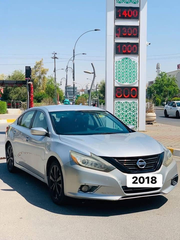 نيسان التيما ٢٠١٨ للبيع 
سونر موجود 
سنوي جديد 
بطاقة بنزين 
سعر ١٠٢,٠٠٠$ كركوك, العراق

نص مكتوب في الصور:
- Altima
- 2018