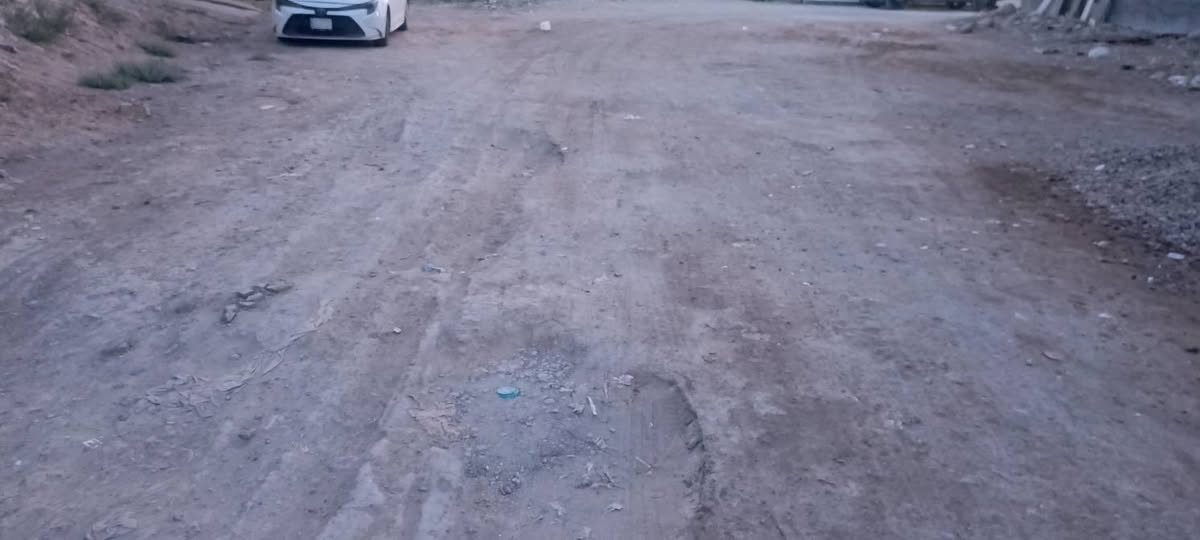 السلام عليكم للبيع قطعة طابو صرف عرصه مساحة ٢٧٠ متر مع كافه الخدمات متوفره العنوان حي الجزائر مقابيل المحكمة ستنئاف بابل موقع منتاز من يرغب بالشراء ينتصل ويدلل تحويل مباشر 
***********

