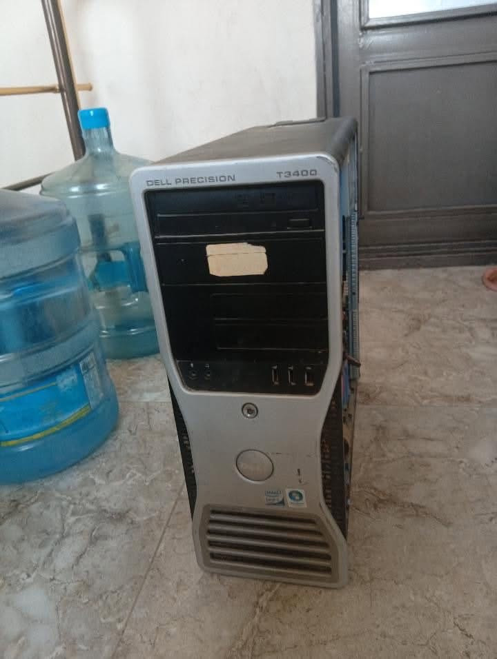 حاسبه للبيع فحم  25 الف وبيها مجال مابيها بطاريه بايوس
مواصفات 
Intel Core 2 Quad
GT 730 2GB
HDD 500
 اي استفسار عندك راسل الواتساب
***********
