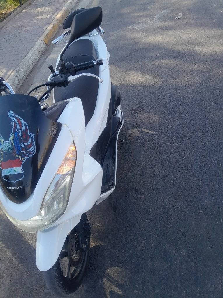 السلام عليكم Pcx  ياباني جيل الثاني مكفوله كفاله عامه  مكينه ١٥٠ حساس ازدحام وحساس ستان  دراجه مال جناي قبل شهرين نزلته السعر مليون و٧٠٠ الهاتف *********** العنوان بغداد
