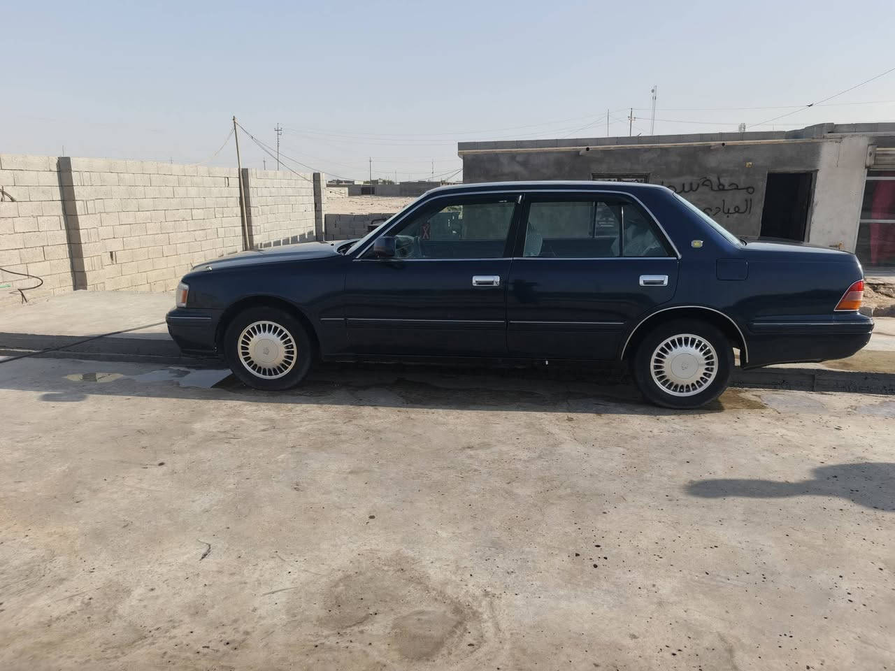 سلام عليكم راس الثور مديل 96
مكينه وكير كارتون توني شادعن
تحويره نجف فوك وجوه تبريد ثلج
حداديه  قبل جم شهر عايده كلهه من طول لطول تايرات تخم جدد 
بيه صبغ  عام سياره بدون ضربه كفاله
سياره بيها ورثه اسويلك وكالة عامه 
سنتين تخلص من لورثه   
السيارة معروضه ب 90 وبيه مجال 
مكان السياره البصرة
***********
