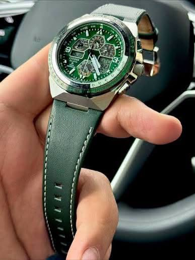 CITIZEN 
Promaster Skyhawk A-T Chronograph
 أحـدث اصدارات شركة ستزن طيارين 
بروماستر / سكاي هوك / راديو كونترول 

جديد كامل المرفقات

مقاوم للماء 200 متر 

القطر 45

احتاطي الطاقه يصل إلى 6 اشهر 

سير جلد طبيعي 

زجاج ياقوتي مضاد للانعكاس

عرض 24 ساعه 

عرض التاريخ / الشهر / اليوم 

موشر انخفاض الطاقه 

توقيت دائم

موشر LED

كرونوغراف 

توقيت 43 مدينه 

يمكن التحكم فيها عن طريق الراديو 

توجد خدمه توصيل 

***********

نص مكتوب في الصور:
- AMTANGAN