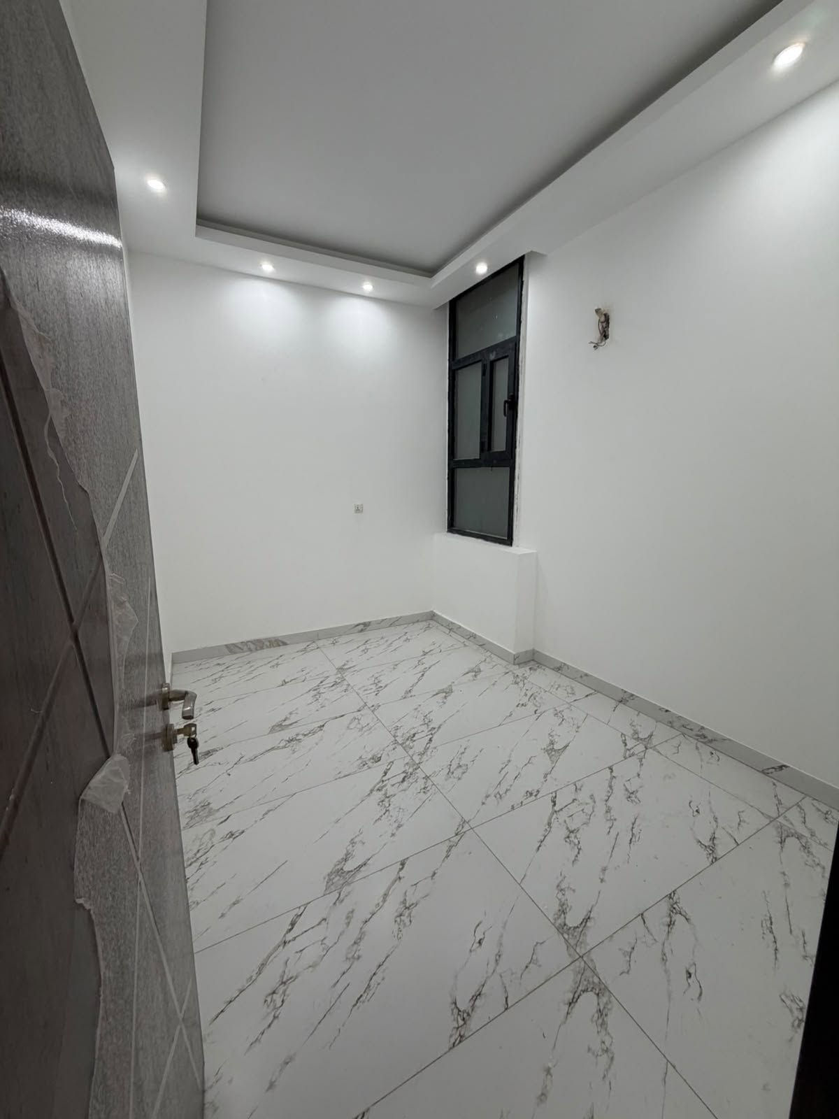 🏢 للإيجار | مجمع درة السيدية

✨ شقق زيرو بتشطيب جديد وموقع مميز
🔹 المجمع مجهز بـ نظام مصاعد
🔹 سكيورتي وحماية على مدار الساعة
🔹 شقق جديدة وأجواء سكنية راقية

تفاصيل الشقة:
🛏️ 3 غرف نوم
🛋️ صالة واسعة
🍳 مطبخ
🚿 خدمات عدد 2

📞 للاستفسار :

0771912616

