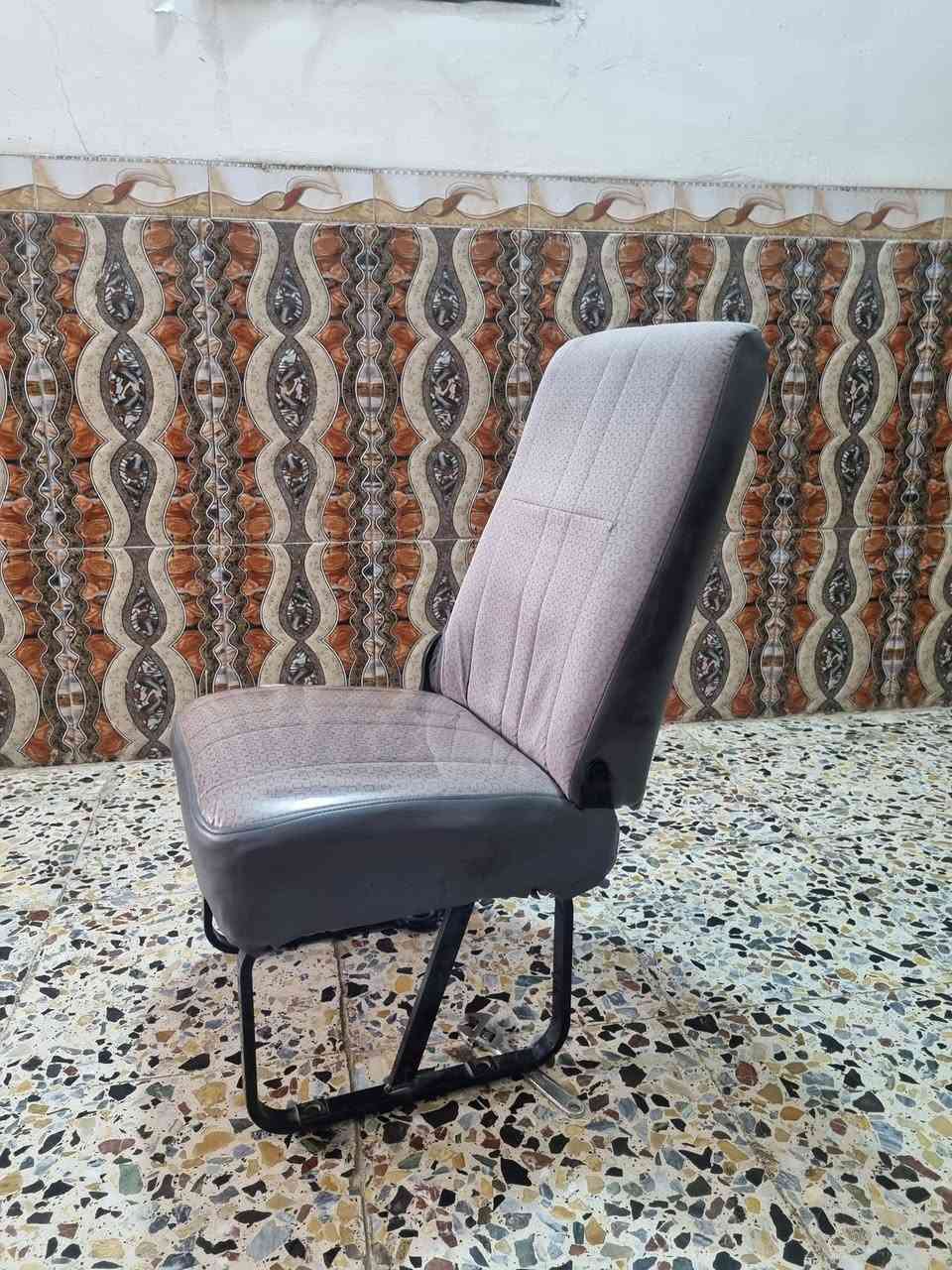 كشن البيع سعره ١٢٠ الف
***********
