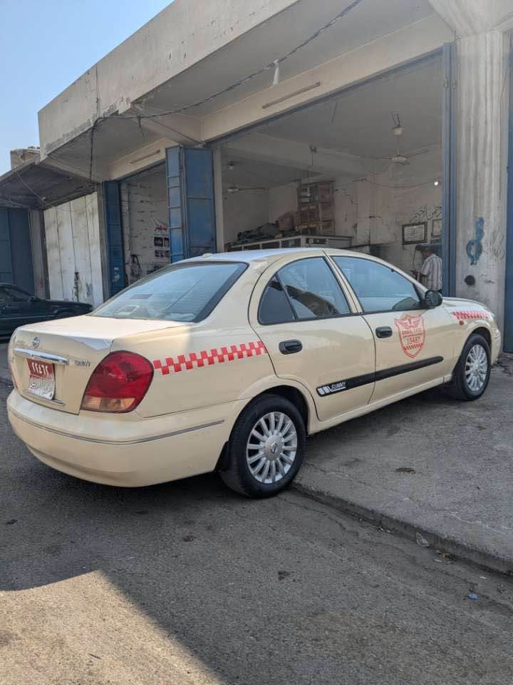 نیسان سەنی یابانی ٢٠٠٩ سيسته م غازو به نزين گێڕ و مەچینە و تەبرید سارد و گەرم تەقەو ڕەقەی بەشەرت١٠ پارچه يه  absە چار جام كارەبایە سیارەكە یەك دینار مەسروفی تێدانیه سعري90 كه ميك ماعامه له 4وه ره قه غه رامه ي له سه ره  /ره قه م*********** أربيل, العراق
