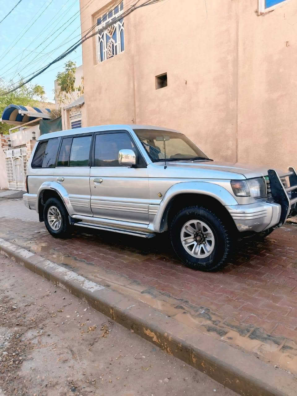 سلام عليكم باجيرو موديل ٩٣ رقم ميسان السنويه نافذه التفاصيل تصل ع ***********
