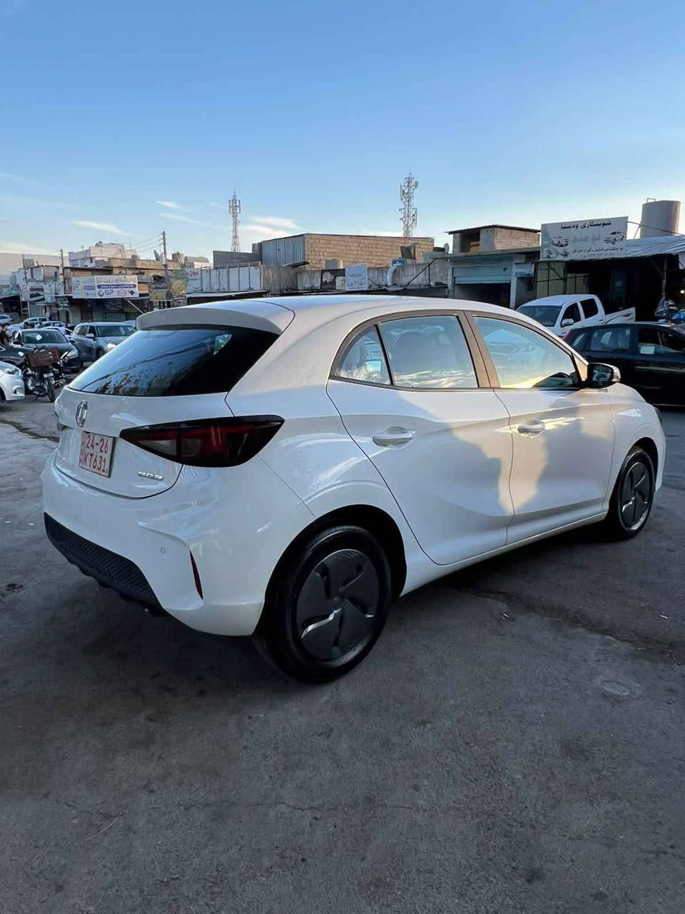 Mg 3 2026
١ هەزار رۆشتوە 
١ مانگە کاتی شکاوە 
هەموو شتێکی بەشەرت
٢ چالی بچوکی پێوەیە دانەیکیان چاکراوە 
کۆتای ٩٨ گەلا قفل
*********** السليمانية, العراق
