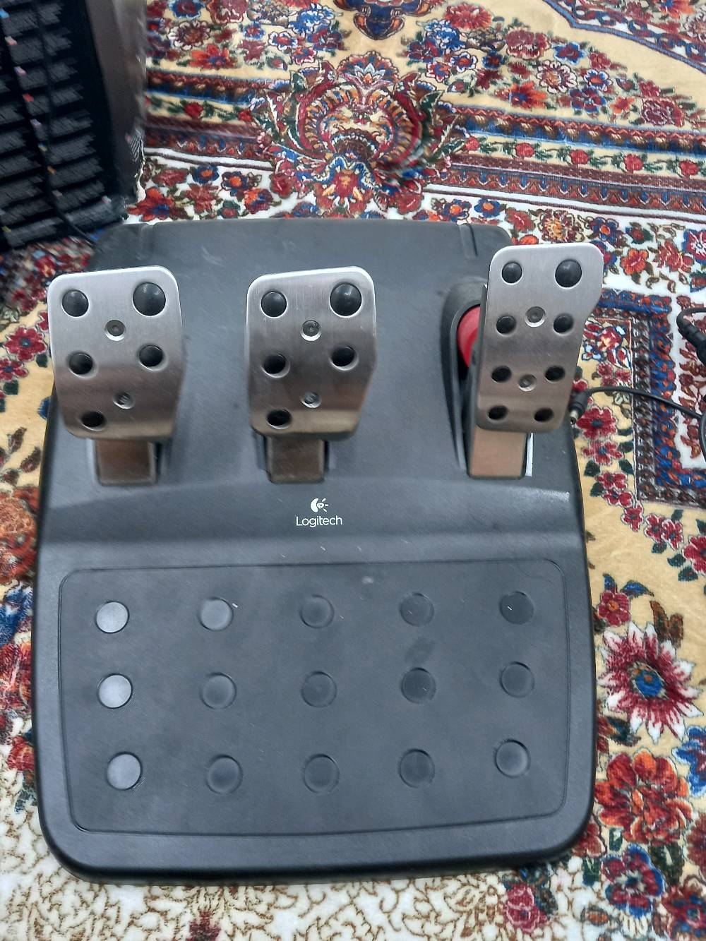 سلام عليكم 
دركسون logetich g27 جديد بل جيس و كامل الملحقات
