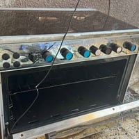 طباخ • نضيف • شغال
