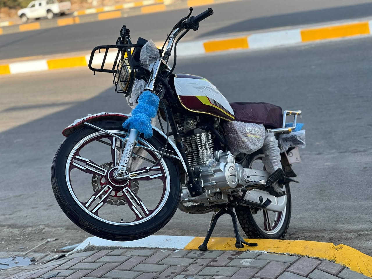 سلام عليكم
موطور سولنك✅

موديل  23✅ 

محرك كير شرط ✅

محرك مفتوح ولفات فقط♨️

محرك 150وزن ثقيل ✅

كهربائيات كلها شقاله ✅

السعر 575وبي مجال ✅ 

مكاني بيجي  ✅

خاص مفتوح ✅
لاتصال
***********
***********
