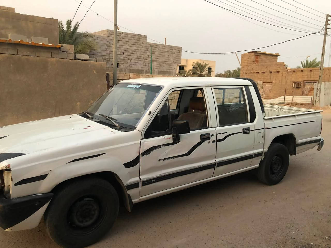 سلام عليكم سياره للبيع مستبيشن مديل ١٩٩٧ كفاله كير ومحرك السياره على وضع البلاد
حلوه مرتبه تايرات جدد اي نقص بالسياره ماكو سنويه صاله ١٥ يوم من خلصت السعر ٤٨ وبيه مجال مكان البصره رقم التلفون ***********
