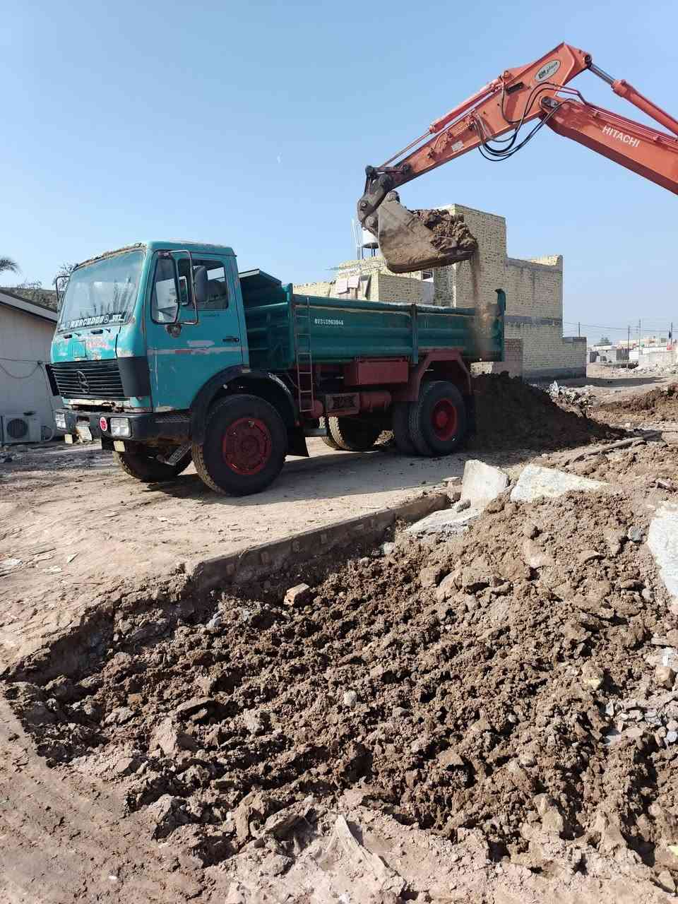سلام عليكم البي البيع مكينه 28محسن كير 25
اكسن جيف 21شاصي مكفول مكينه كير كفاله 
الاستفسار ***********

نص مكتوب في الصور:
- *********** ***********
- ***********