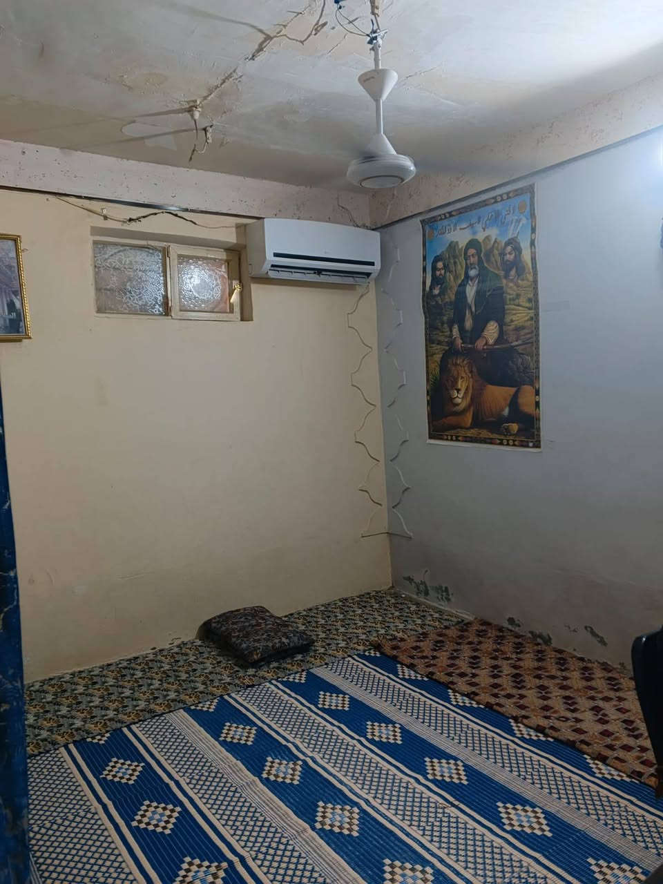 السلام عليكم 
على بركه الله مشتمل للبيع 
المساحه 80متر واقع حال 100طابو صرف سعره مناسب جدااا العنوان بالمربعه خدمات كامله موقعه حلو للشراي الاتصال ***********او مراسله الصفحه ومن الله التوفيق
