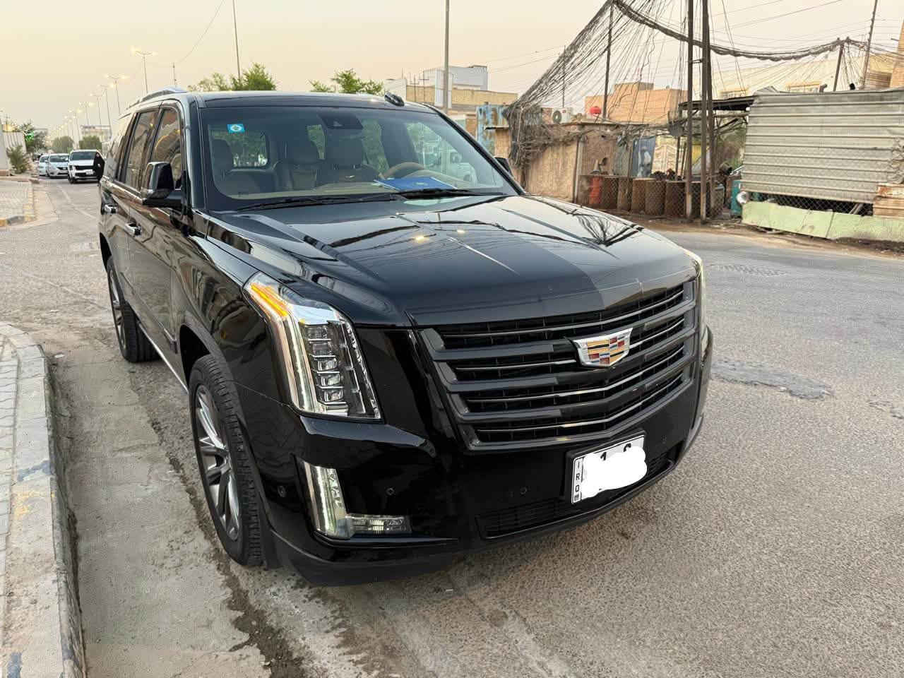 السلام عليكم
كديلاك اسكاليد  بلاتينيوم وبلاك ادشن بلاديه قليل منه بلاك ادشن 
كفاله عامه دبل بصمه وياه 

وكالة المنصور للبيع موديل 2020 

‏‎ماشي (84)  ألف‏‎

‏‎السياره اعلى فئه بالمواصفات 

‏‎دبل رادار ودبل كرسي مساج 

‏‎كشنات جلد بيجي خليجي

‏‎تدفأه تبريد 

‏‎سماعات بالكشن 

‏‎حساس خلفي امامي 

‏‎رادار ٣٦٠ درجه 

‏‎اتو بارك 

‏‎داتا شو 

‏‎هاندبريك اوتو 

‏‎خمس كامرات 

‏‎خمس بصمات 

‏‎شاشه خلفيه 

‏‎نفكيشن 

‏‎جكات

‏‎دوسات كهرباء 

‏‎سقف شامو 

‏‎سقف بانوراما 

‏‎ستيرن كهرباء وخزن وتدفأه 

‏‎شاحن وايرلس

‏‎ثلاجه 

‏‎المحرك ٨ سلندر حجم ٦٢٠٠ 

‏‎كير ١٠ نمر 

السعر اتصل وبيك خير وتدلل 

‏‎الجنطه كهرباء

العنوان النجف 

الرقم ***********
