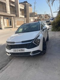 كيا سبورتج  2025  فول  بانوراما  دفع رباعي  السعر  239$ للتواصل واتساب...