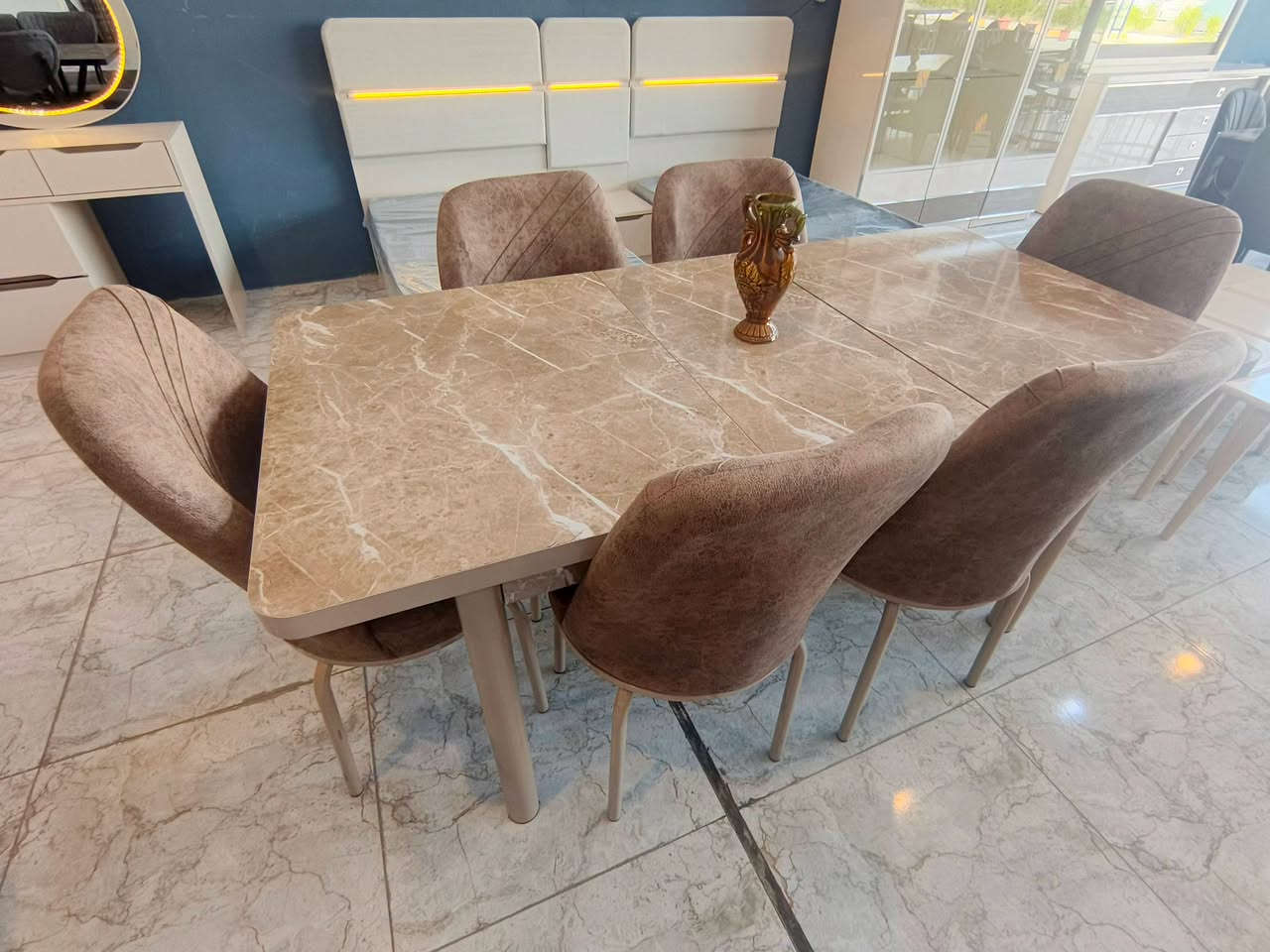 🍽️✨ عروض السنديان للأثاث ✨

تشكيلة مميزة من ميزات الطعام بتصاميم أنيقة وأسعار مناسبة 🤎

🔸 ميز طعام 6 كراسي — عدد 2
🔸 ميز طعام 8 كراسي — عدد 2

✨ موديلات متنوعة تناسب مختلف الأذواق
🔥 أسعار مناسبة وعروض مميزة

📍 السنديان للأثاث – alsndyan
الموصل – حي الملايين، مقابل كمرك المنطقة الشمالية، قرب تيم مارت

📞 ***********
💳 متوفر البيع بالتقسيط
