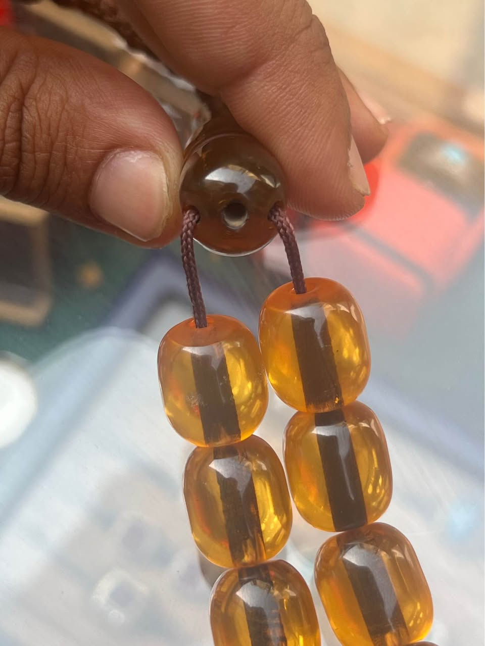 بغداد • عنوان