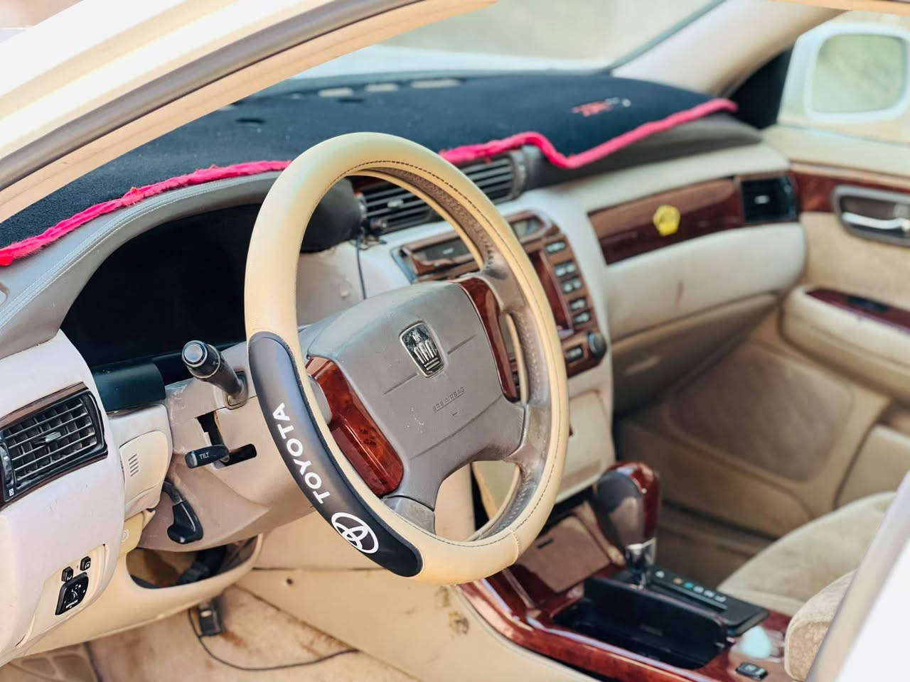 كص جنطه دكمتين 2002
السعر 30 وبيه مجال قليل 
مكينه فيفي تي الصغير

المكان ميسان 
واتساب  ‏‪***********‬‏
