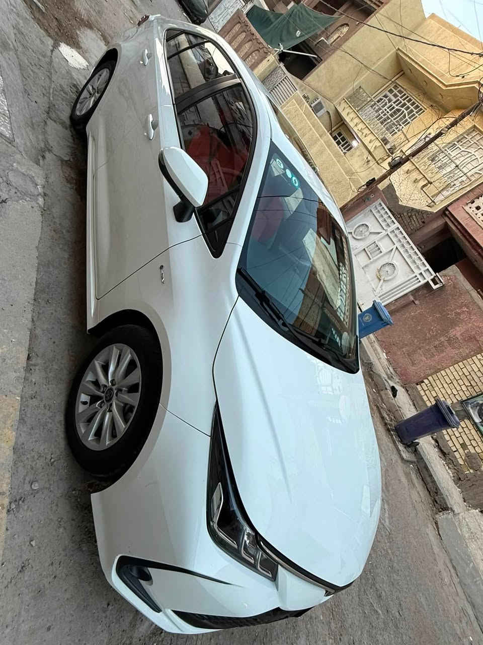سلام عليكم كورلا 2025داخل احمر فول موصفات تحكم كشنات تحديد مسار وبعد بيها هواي موصفات ماشيه 23الف سعر ب160وبيها مجال العنوان بغداد رقم***********
