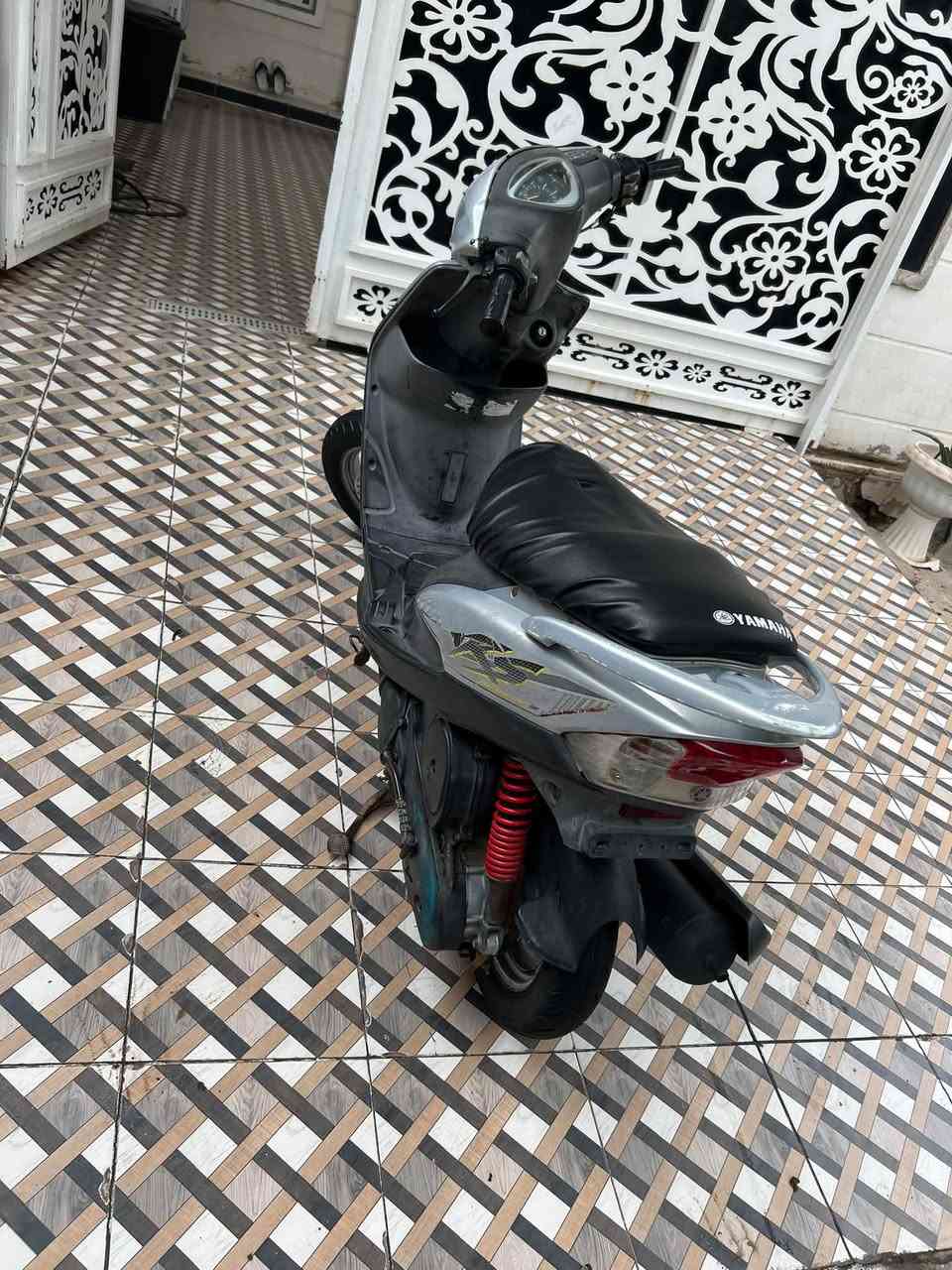 ماكس عدلة • نضيفه • سلف هندر