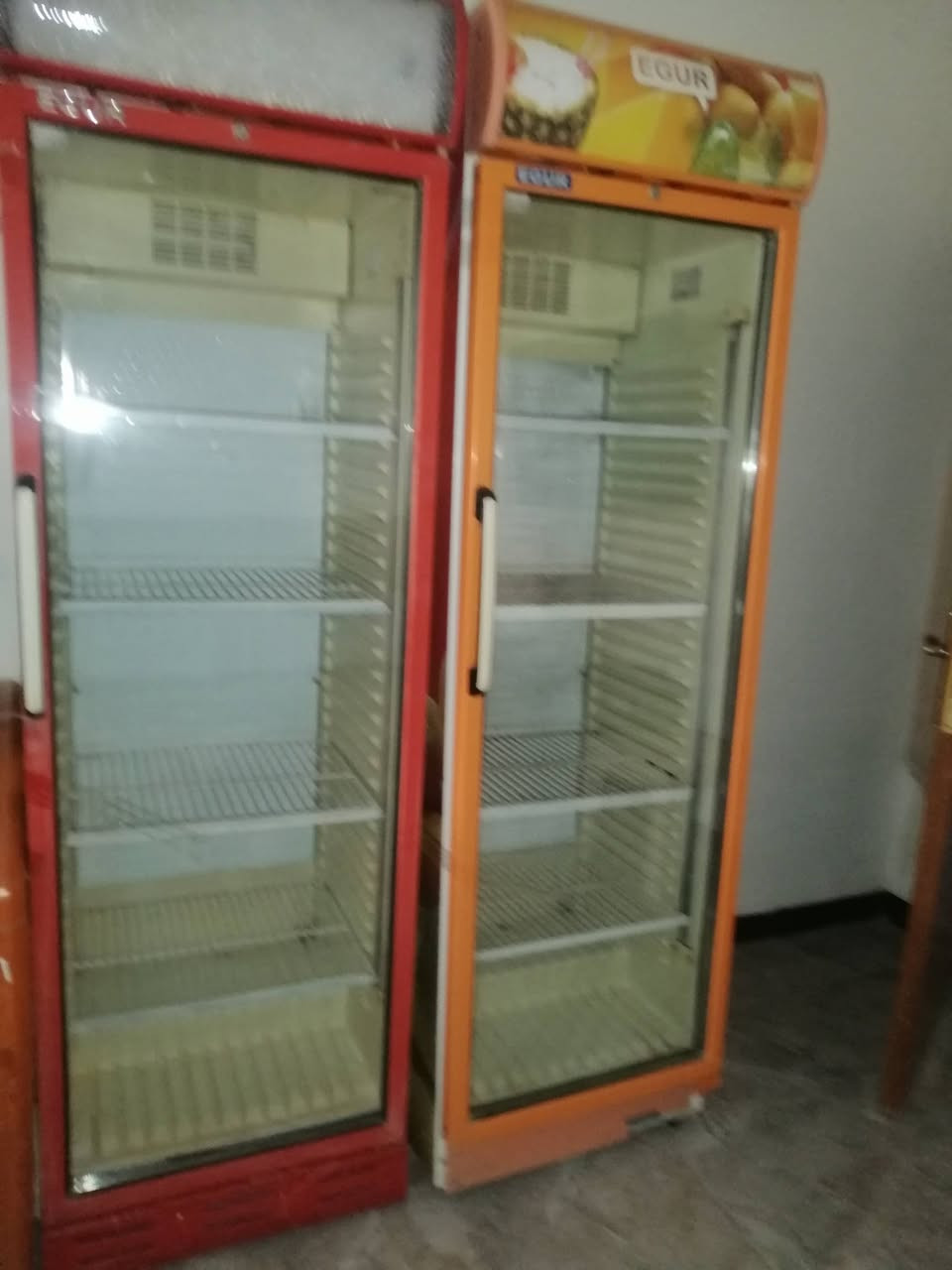 عارضات للبيع
عامودية ٢
بطحية١
نضاف ما داخلات تصليح
بغداد التاجيات
***********
