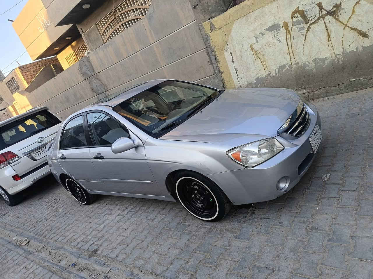 السلام عليكم كيا سبكتر 2006 مكينه 2000 قير عادي سياره جاهزه تبريد كهربائياته كلها جاهزه السياره بيع مستعجل *********** ***********

