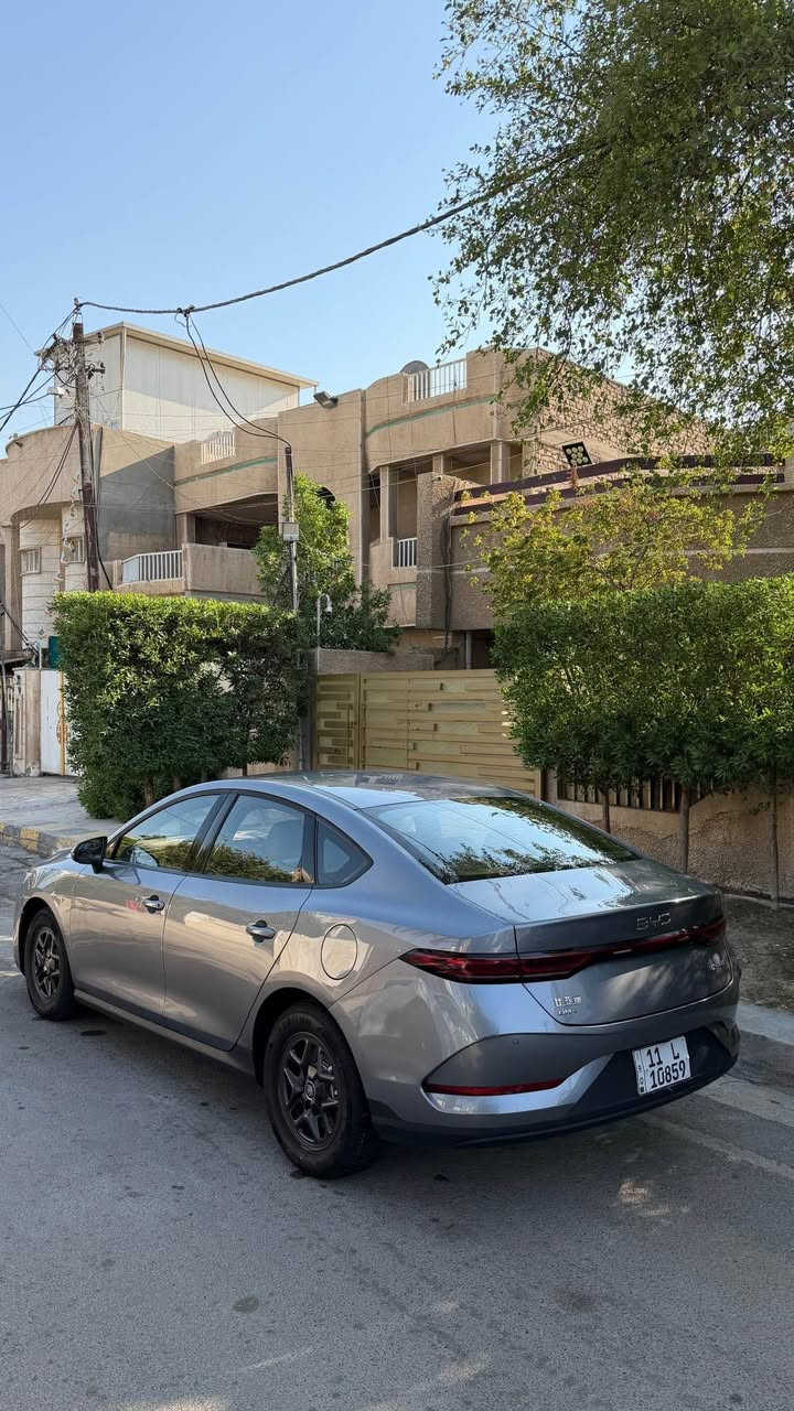 ماشية 5000 
بدون صبغ بدون كلشي فقط بارد 
سعر 18,500 بيه مجال بسيط حك جيه
العنوان الصليخ 600 
*********** بغداد, العراق
