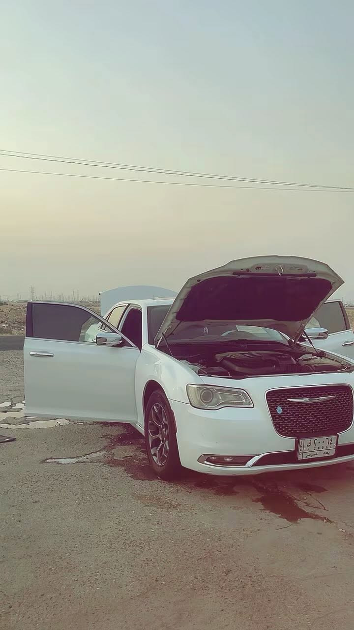 كلايسلر اوباما 2016 c300 حادثه من امريكا الجاملقات سرقه ربع جاملق الخلفي بي بارد محرك كير ما مفتوح تبريد توه شادله منضومه جديده سياره ما ناقصه اي شي فول مواصفات بنورامه كشنات تدفه تبريد رقم بغداد سياره راعيه يريد تحويل *********** وتساب شريحه لمو شراي لا يتعبني وتعب نفسه
