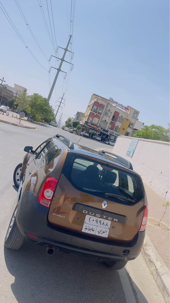 ڕینۆی داستەر 
مۆدێل ٢٠١٤
گێڕ ئۆتۆماتیك 
بۆنیت و هەردوو چەمەڵەغی لای سەكن پەمپە بۆ جوانی كراوە
چەمەڵغی لاسەیق دەعمە و كەمێك ناوی گرتوە 
سەیارەكە جایزە و تەحویل و وەكالە بەشەرت 
شوێن سلێمانی 
٦٣ گەڵاو مەجال
*********** السليمانية, العراق

