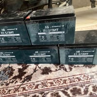 بطاريات 32 امبير استعمال قليل للبيع 70 وبيهن مجال تفحصهن وتروح للاتصال...