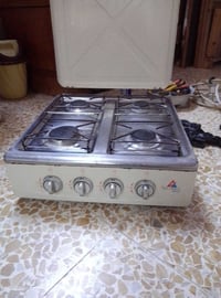 طباخ نضيف قليل استعمال سعره70 الف الرقم 07716204420
