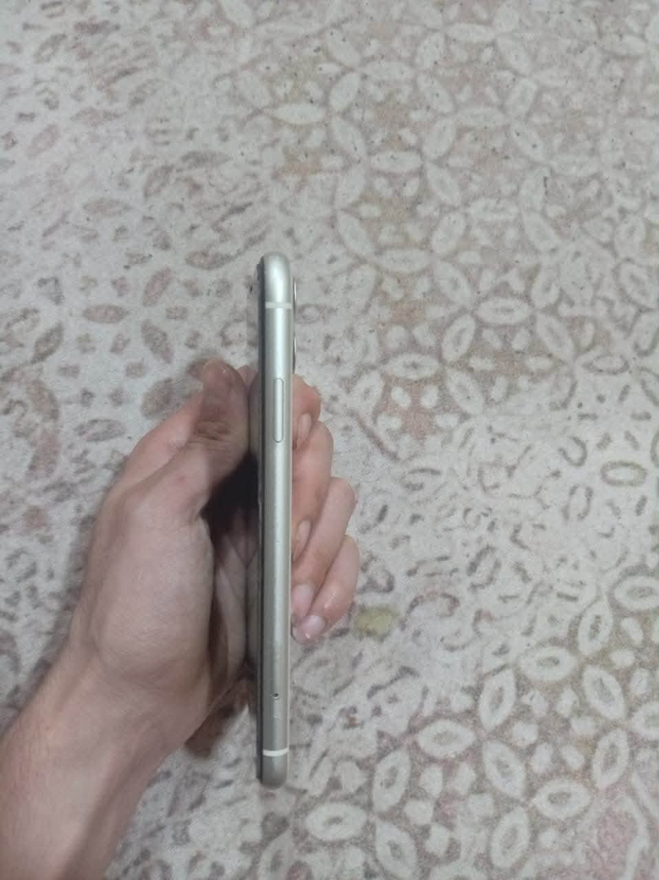 ايفون 11 • ذاكره 128 • بطاريته 92٪