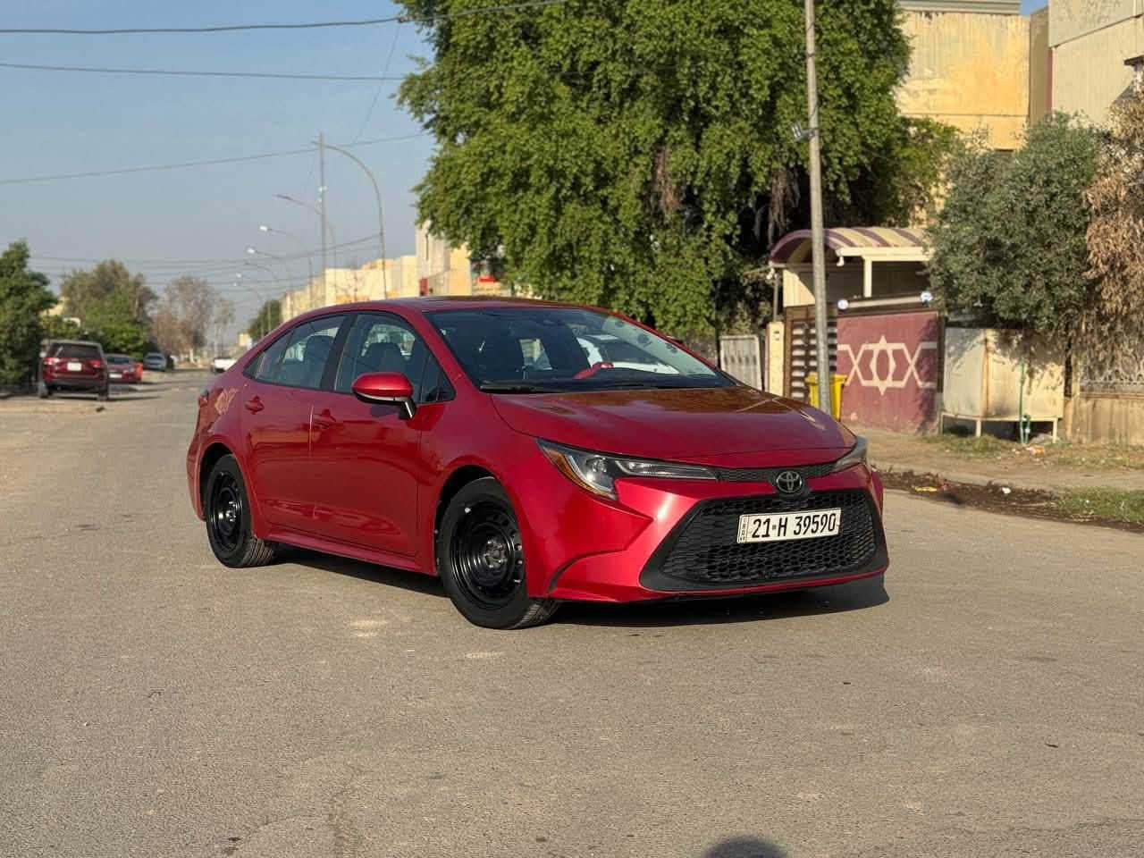 ‏Toyota Corolla2021
فئة: Le

موصفات 👇🏻

تحكمات ستيرن 

رادار امامي

شاشة كاربلاي

تحديد مسار 

مثبت سرعة

سايد بريك كهرباء

هولد بارك
باقي موصفات معروفة

رقم سليمانية الجديد تحويل ثاني يوم

صور الحادث بلمنشور👇🏻

سعر:140 وبيها مجال
مكان بغداد
***********
