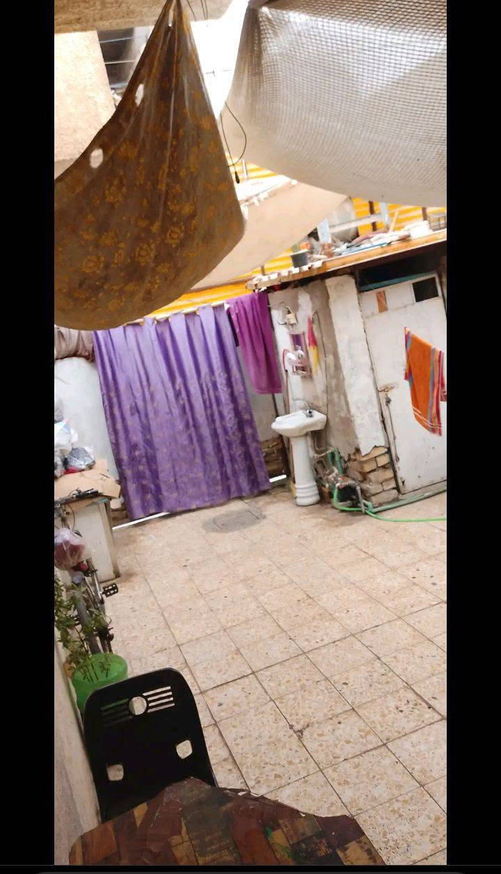 نصف قطعة شرك للبيع قطاع 74 قاطواحد مقابل السوق العور رقم الهاتف ***********
