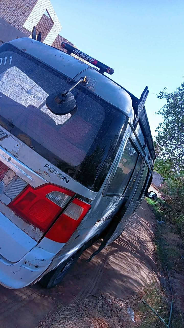 فتون 11 رقمها احمر مكينه وكير وباور ومشط وكرهبايات شغاله حداديه وتواير نص عمر بيع بدون راعي كوم حديد عارضها 20  بيها مجال قليل مكانها سماوه الرميثة ***********
