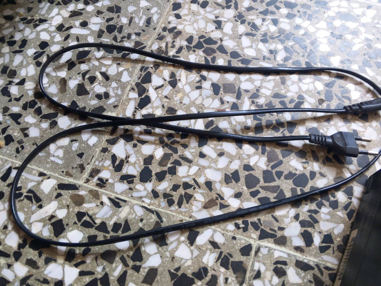 💰 السعر: 60 ألف دينار وقابل للتفاوض
📍 المكان: بغداد
📦 الملحقات:
🔌 فلاش
🔌 واير
💾 USB
يوجد توصيل لجميع المحافضات 5الاف
الاتصال على الرقم/***********