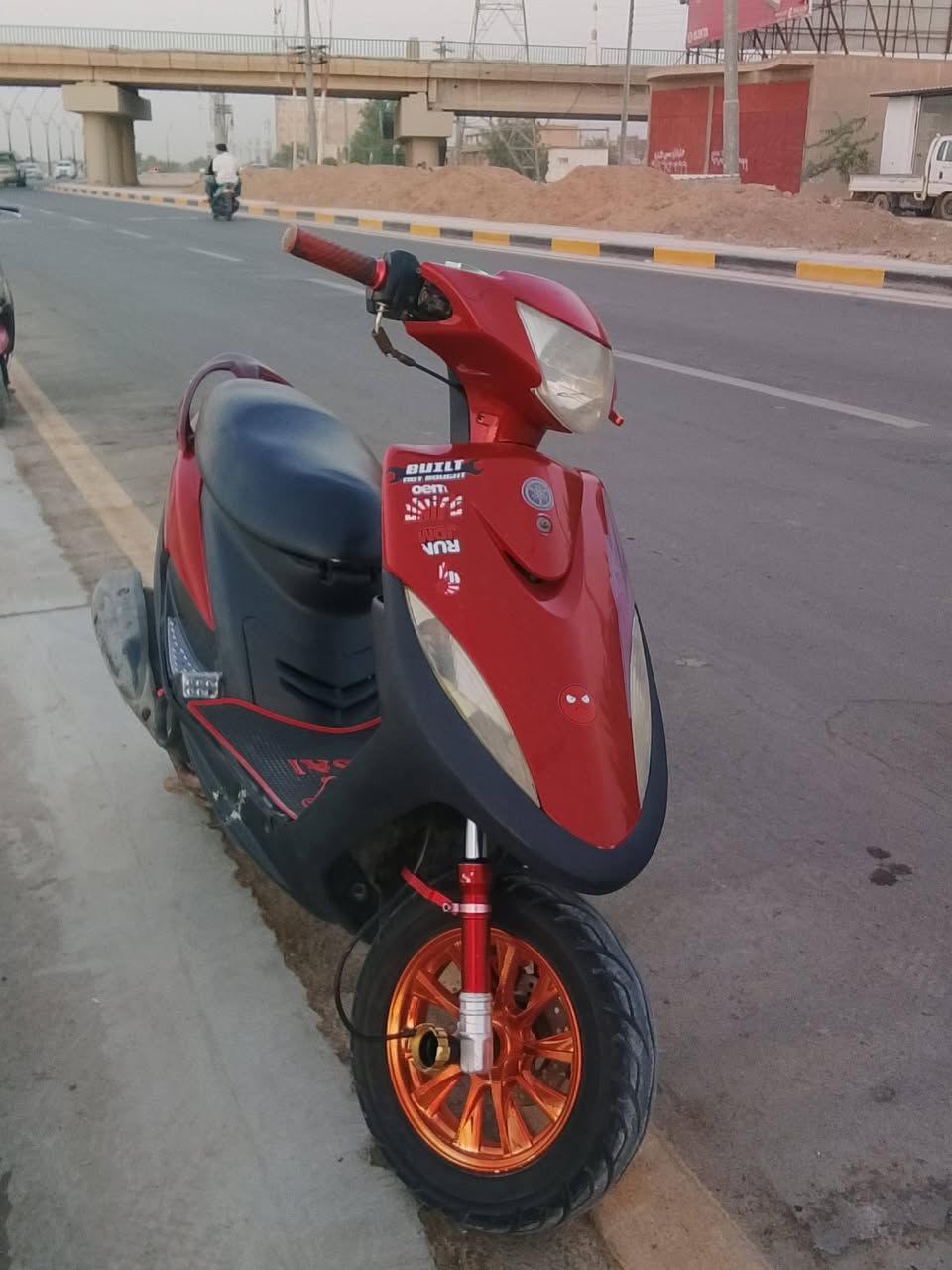سلام عليكم
دراجه ماكس عدله للبيع
الدراجه حلوه ونضيفه 
مفتوحه مره وحده مبدل ولفات سلف هندر شغال
بيها تزويدات مثل ما موضح بالصوره ورجاء أخوي لاا تجيي وانتَ موو شراي!! 

المكان: البصره المدينة 
السعر: 600 بيها مجال قليل
تواصل مع الرقم لمعرفة باقي التفاصيل
***********
