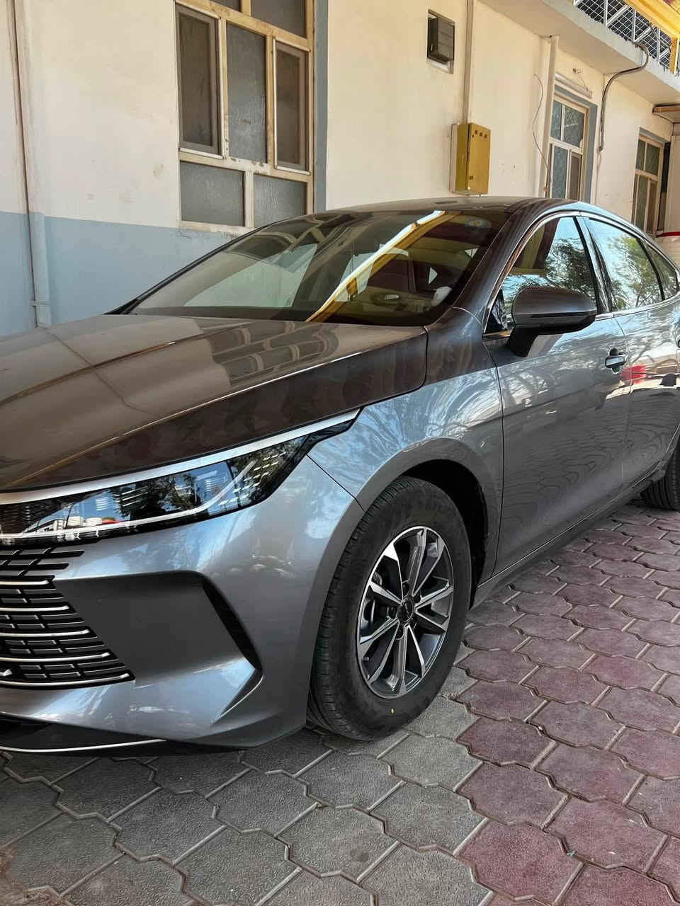 سلام عليكم
سياره BYD دستروي مديل 2025 
رقم بغداد دولي بأسمي 
مكفوله كفاله عامه ما عدا الموضح  في الصوره بارد اصبعين 
ماشية 8000 
سياره جديده وضع الشركه مع شاحنه والملحقات 
السعر 21مليون قفل
المكان النجف 
شارع كربلاء نجف قرب البوابه الجديده 
مكلف بالنشر 
للاستفسار اتصل على الرقم( ***********)
