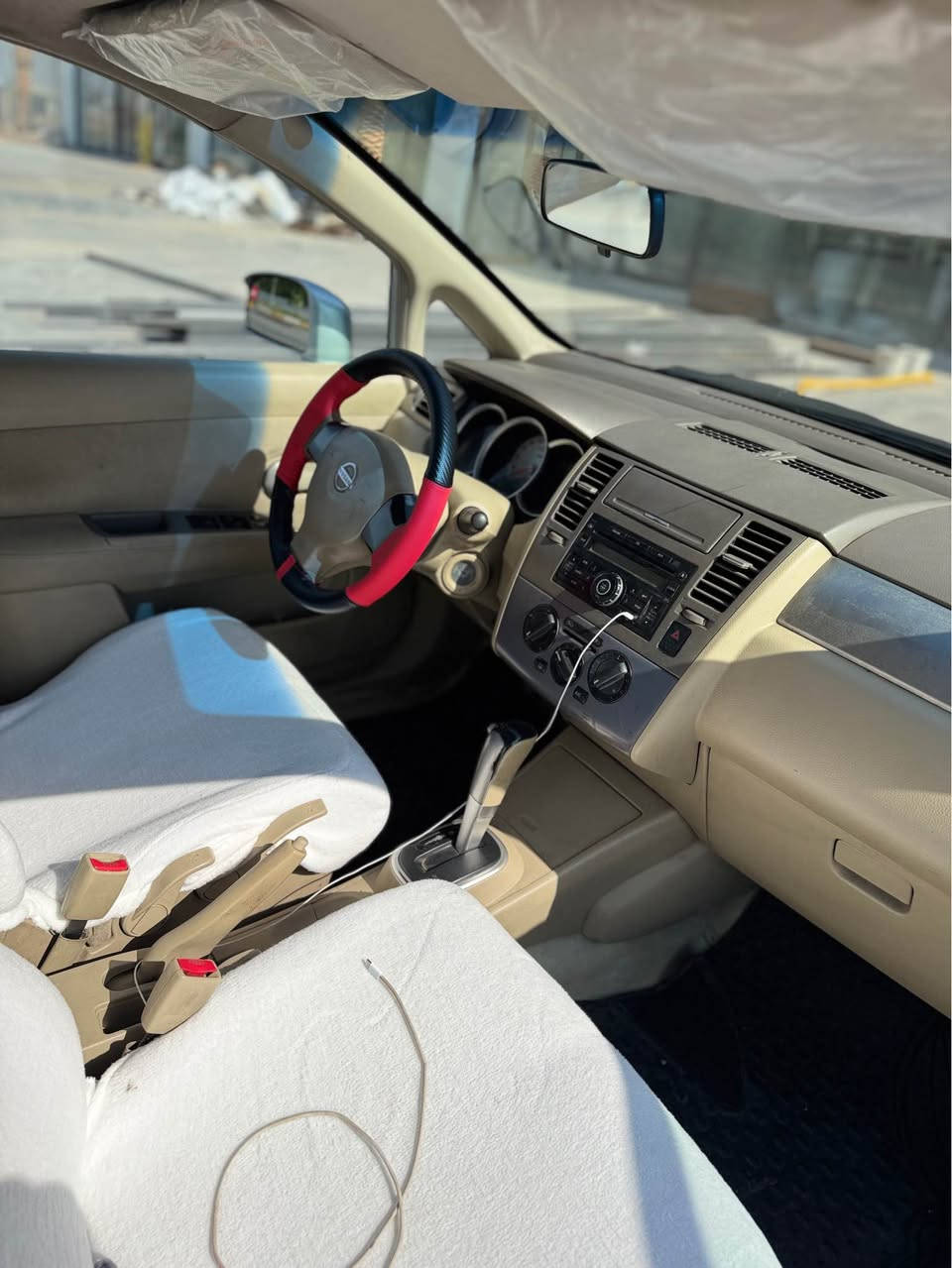 نیسان تیدا ٢٠٠٩ 
گێڕ مەکینە تەبریت هەمووی بەشەرت 
دوو پارجەی بۆیاغە هەموو گیانی بەشەرت 
بێ مەسرفە ٧٧$
*********** أربيل, العراق

