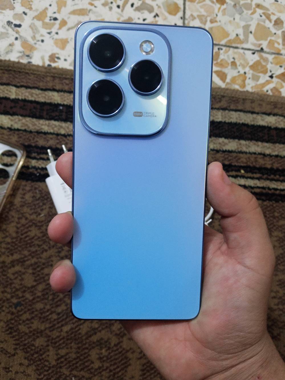 تلفون infinx hot 40 pro
جهاز نضيف كلش الذاكره 256 جهاز نضيف بي خلل واحد السماعه الجوه عطلانة والباقي ما بي شي 
يجي وي الجهاز الكارتونة الاصليه مالته والشاحنة الاصليه مالته 
السعر 150 الف مكاني بغداد مدينة الصدر قطاع 48 
للتواصل ***********